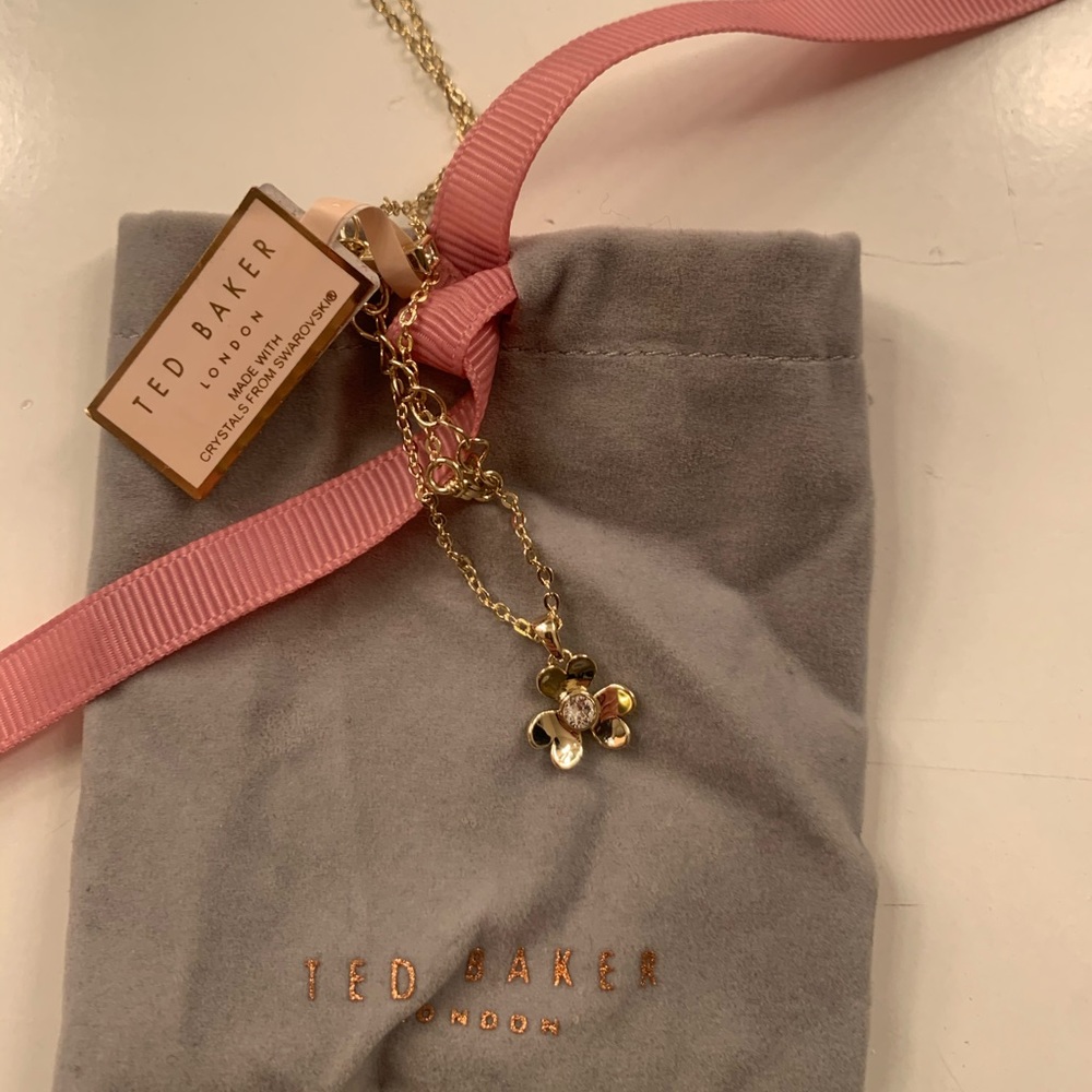 Ted baker Harpria heart blossom gold pendant